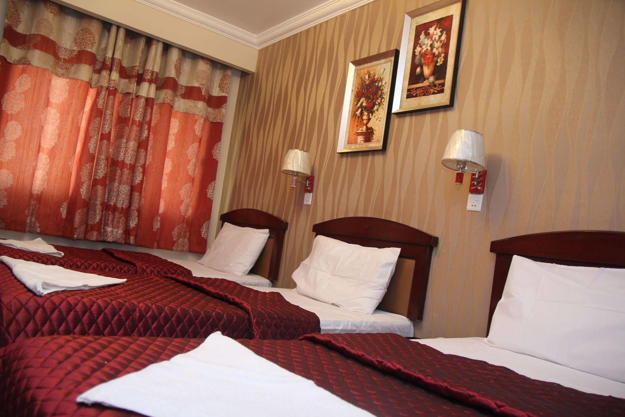 Sutchi Hotel Dubai Exterior foto